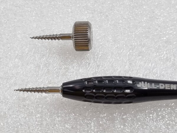 Julldent 186 Root Extractor Posterior Manual Knob 2.0 (4x)